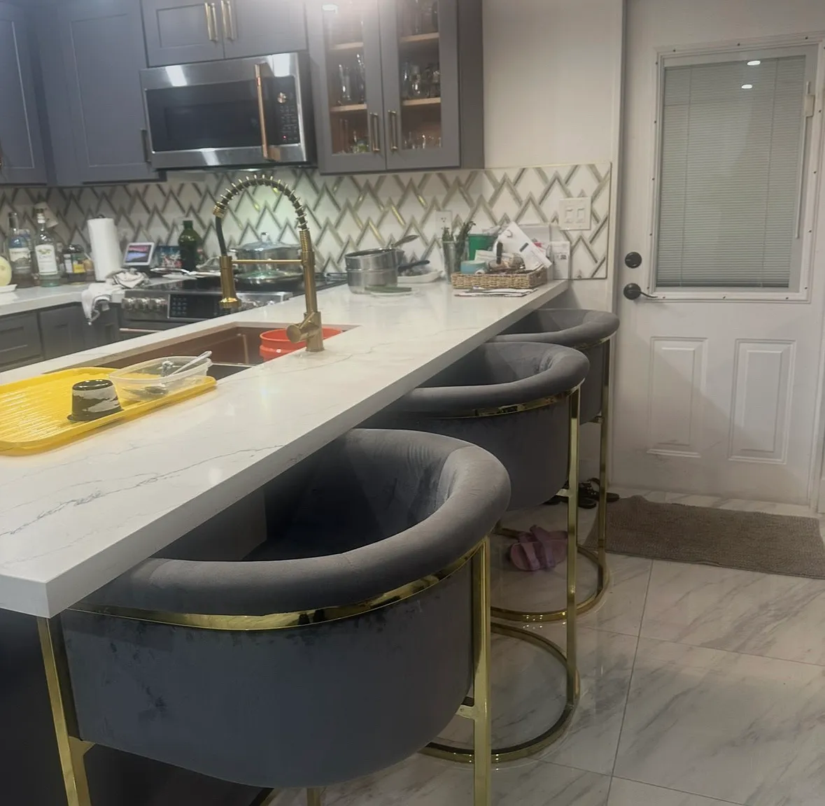 2 bed, 1500 sqft, $1,900 — Photo 1