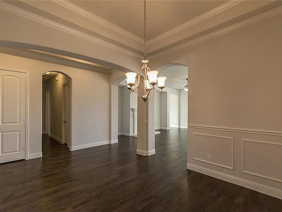 4th image of 1396 Sassafrass St