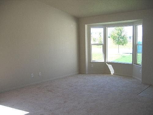 3rd image of 5721 S Stone Flower Way