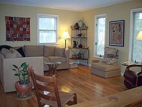 2nd image of 620 Gretchen Ln