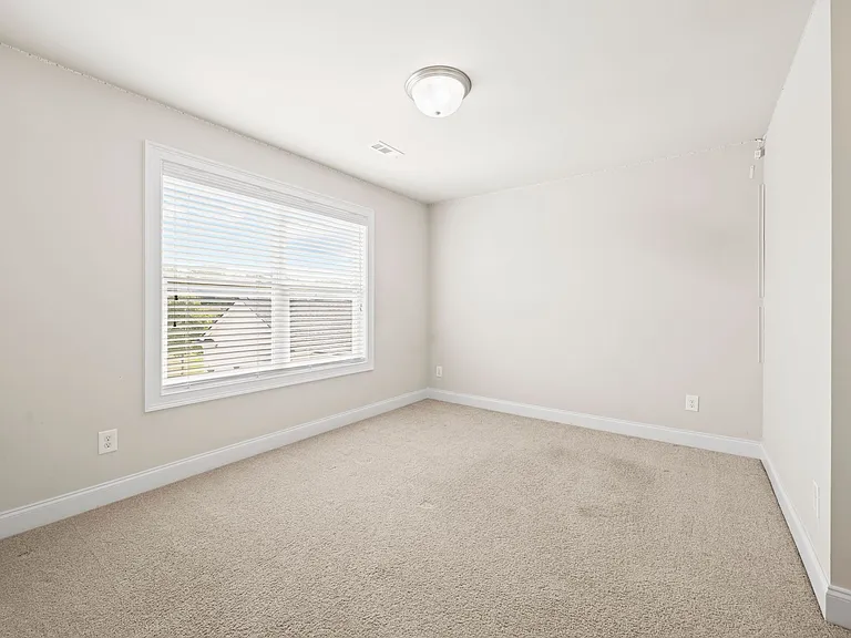 5103 Donovan St — Photo 36