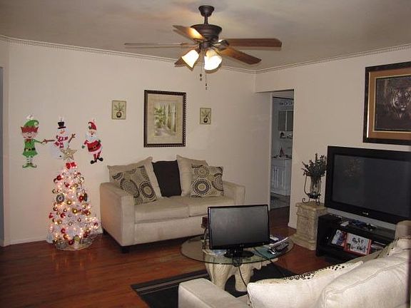 4th image of 2004 Mistyhill Dr