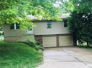 208 N Holder Rd, Independence, MO 64050