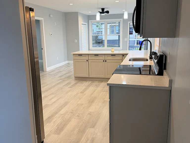 835 River Ave #1 — Photo 4