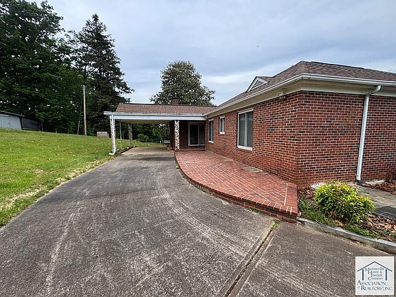 4th image of 1695 Preston Rd