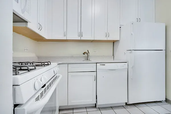 Sold by Level Group | media 7