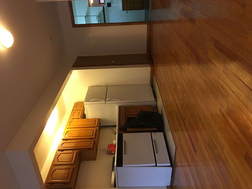 2nd image of 1799 Lexington Ave APT 5C