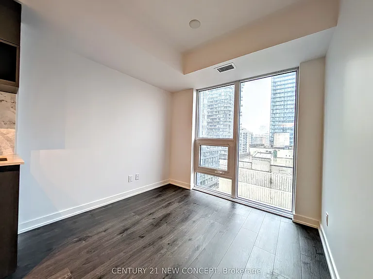 100 Queen St E #1217 — Photo 2