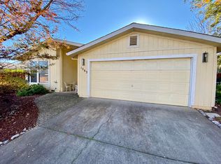 1263 Crag Walk, Redding, CA 96003