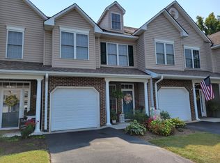 8712 Little Hoop Rd, Roanoke, VA 24019