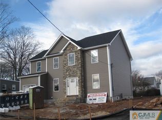 226 Church St, Woodbridge, NJ 07095