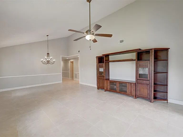 8760 Azalea Ct #203 — Photo 7