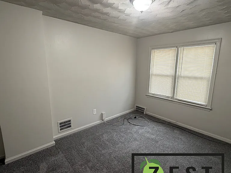 18675 Meyers Road — Photo 10