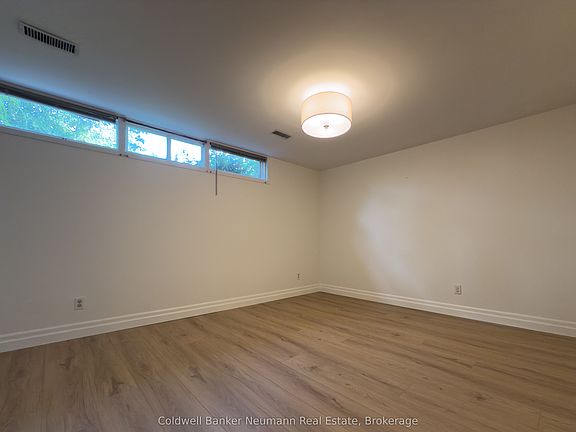 4th image of 14 McElderry Rd