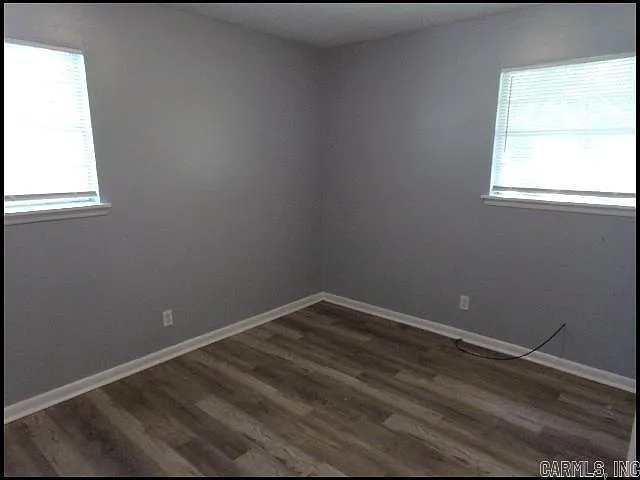908 Greenlea Dr — Photo 10