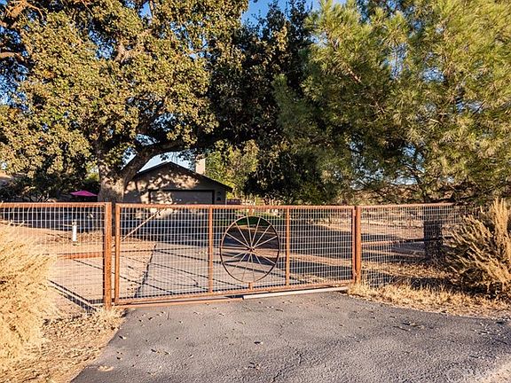 2nd image of 5795 Loma Verde Dr