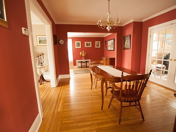 5th image of 234 Lenox Ave
