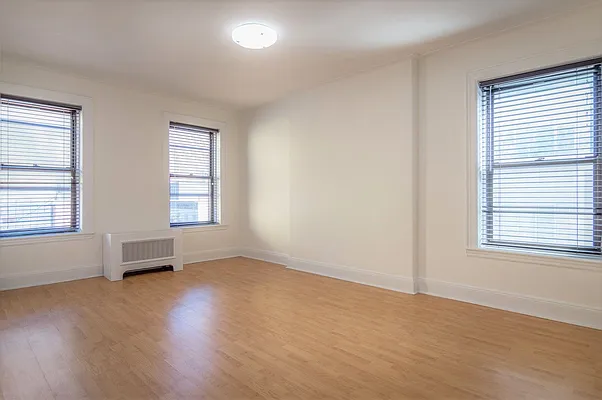 Rented by Bold New York | media 30