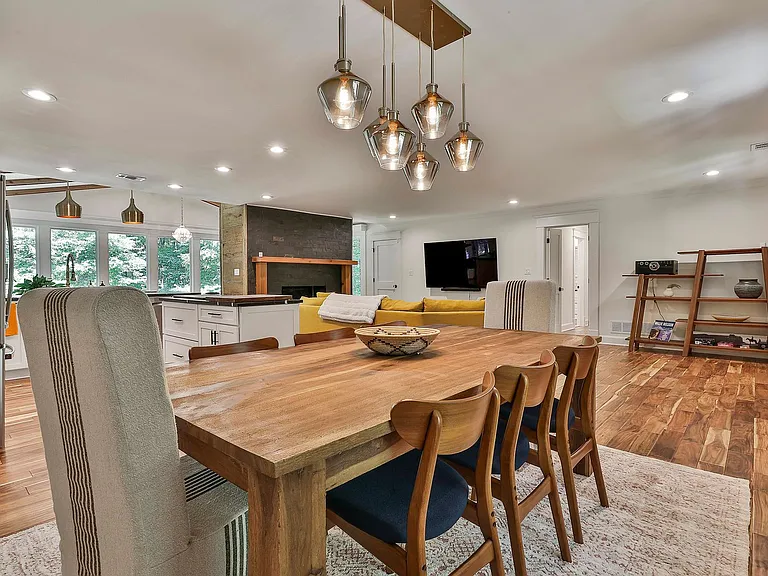 410 Thornton Lane — Photo 30