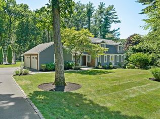 345 Mayflower Cir, Hanover, MA 02339
