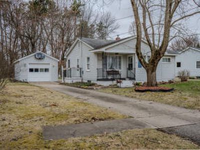 202 Engle Dr, Olivet, MI, 49076