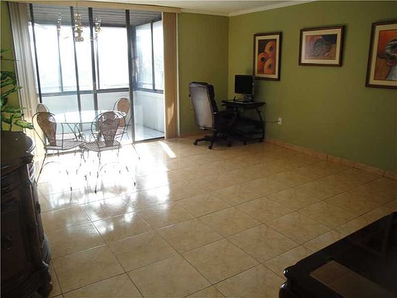 5th image of 671 NE 195th St APT 402E