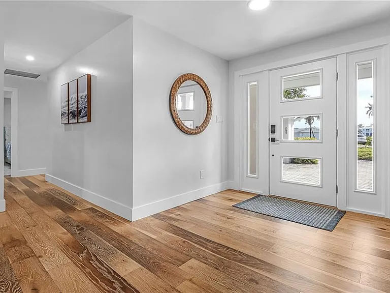 1823 Hurricane Harbor Ln — Photo 3