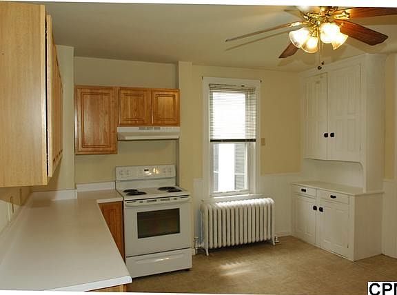 5th image of 2436 Elm St
