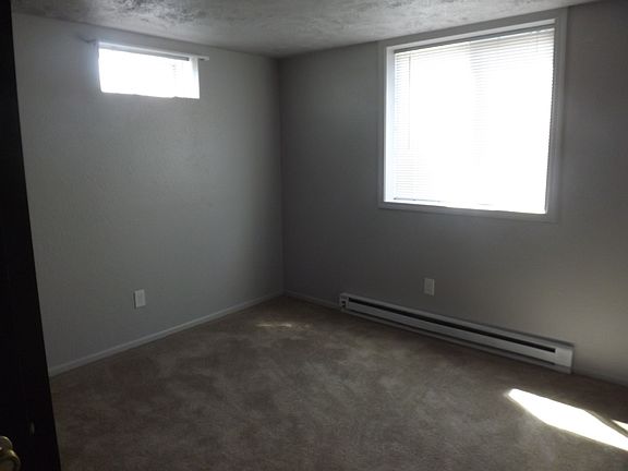 4th image of 12612 E 31st Ave