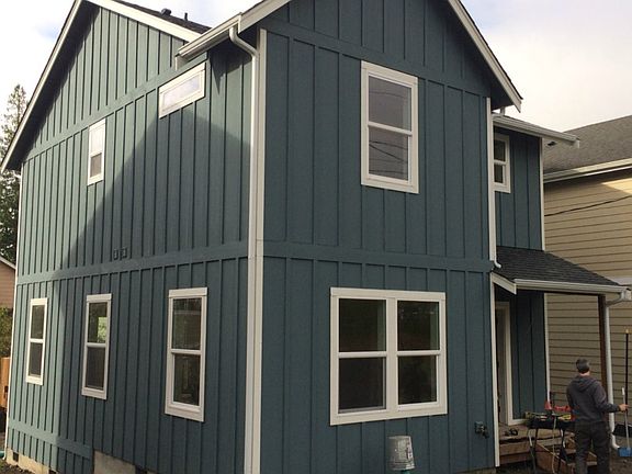 2nd image of 6761 NE Geneva St