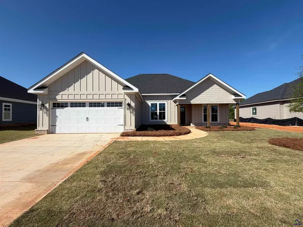 207 Sugar Creek Trl, Perry, GA 31069