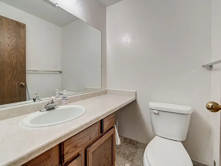 724 W 1720 N #102 — Photo 12