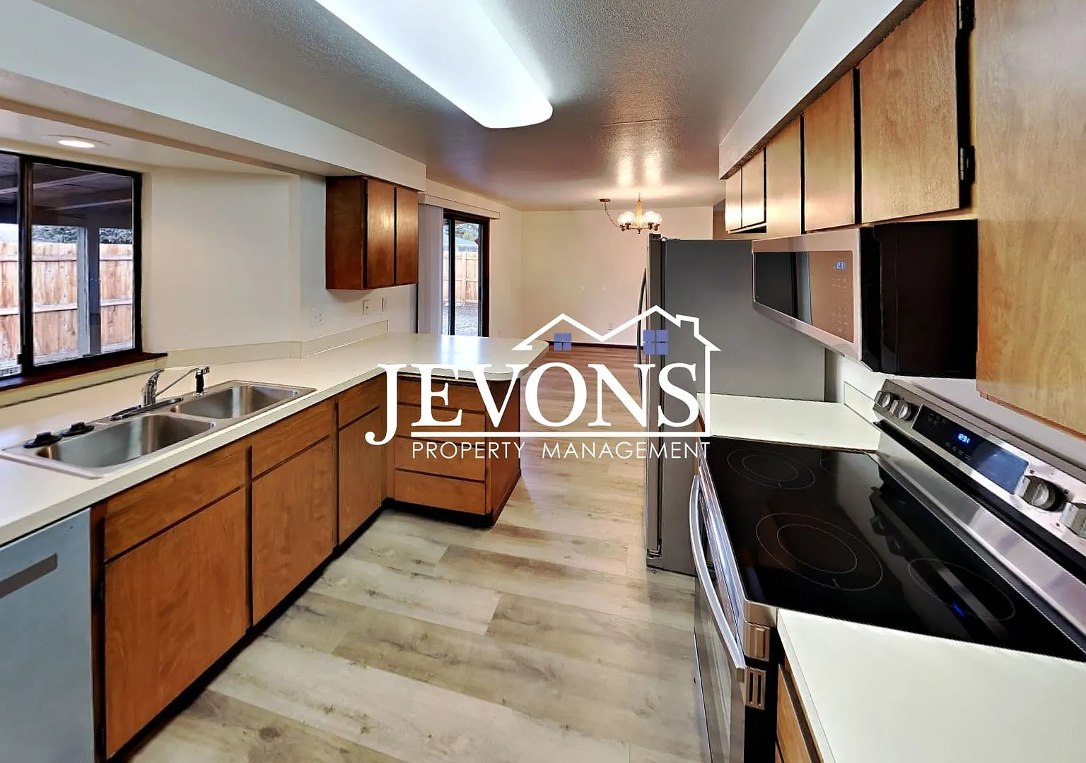 Coming soon - Spacious 2BR/2BA Yakima Home with 2-Car Garage & Covered Patio — Photo 3