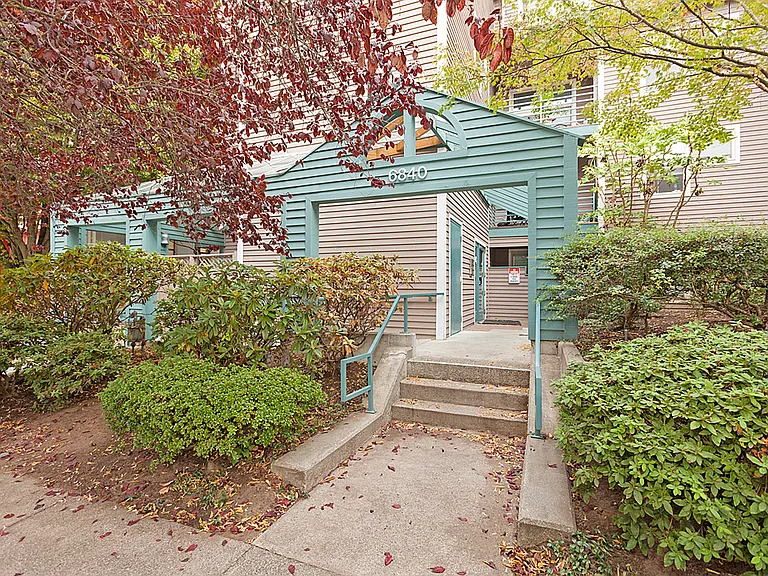 Oswego Apartments - Located on the east banks of Green Lake — Photo 53