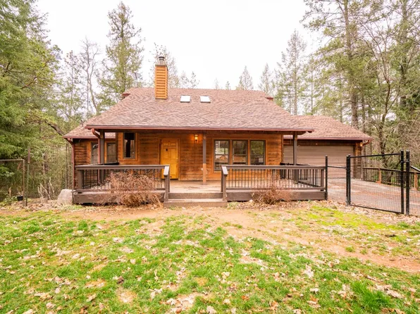 6153 Hillcrest Ct, Foresthill, CA 95631