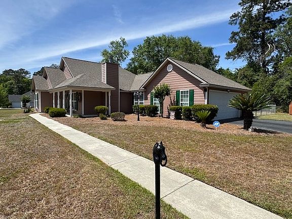 5th image of 256 Woodward Cir