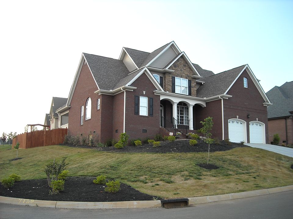 1st image of 10411 Ivy Hollow Dr