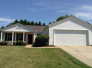 5 Pasture Pl, Simpsonville, SC 29681