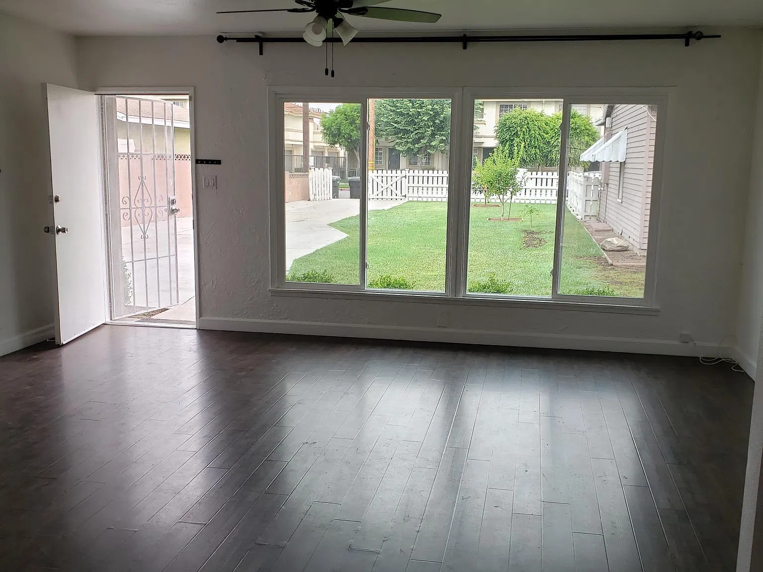 8540 Park St — Photo 3