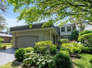 1682 Cavell Ave, Highland Park, IL