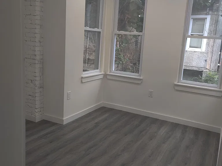 2546 N 11th St #1 — Photo 9