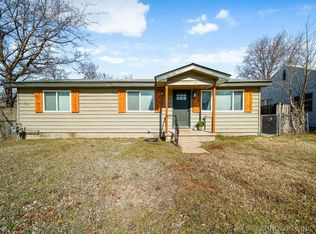 224 E Elgin St, Broken Arrow, OK 74012