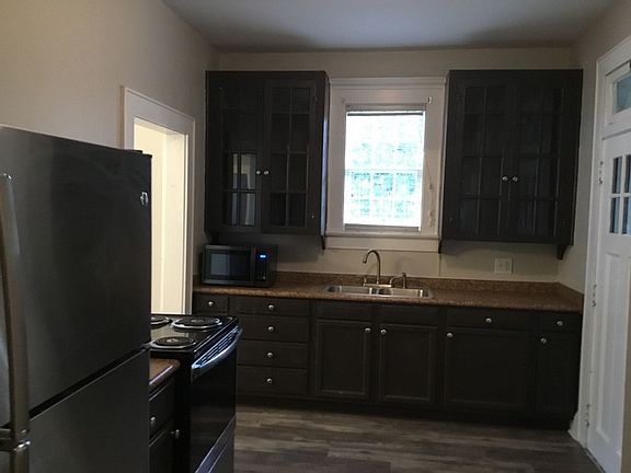 3rd image of 908 S Carolina St #16