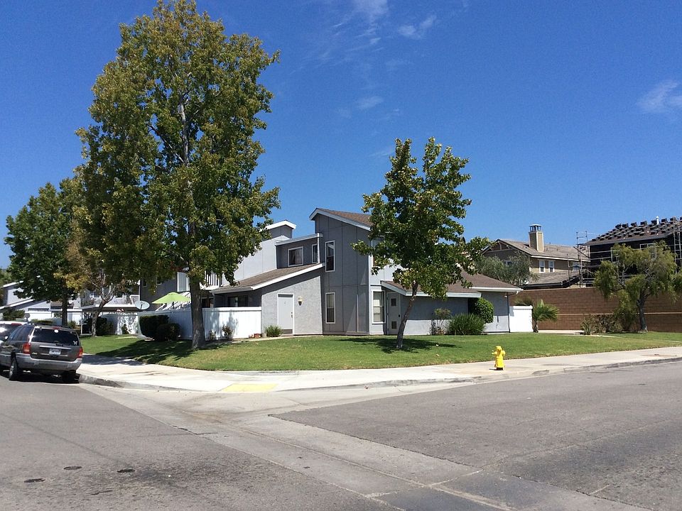 1st image of 450 Pajaro Ave APT 19