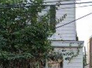 324 S 3rd St, Darby, PA 19023