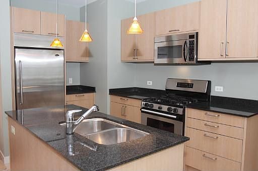 2nd image of 510 W Erie St APT 908