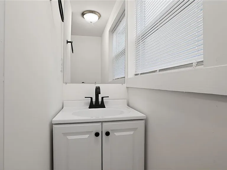1439 Westboro Dr SW — Photo 28