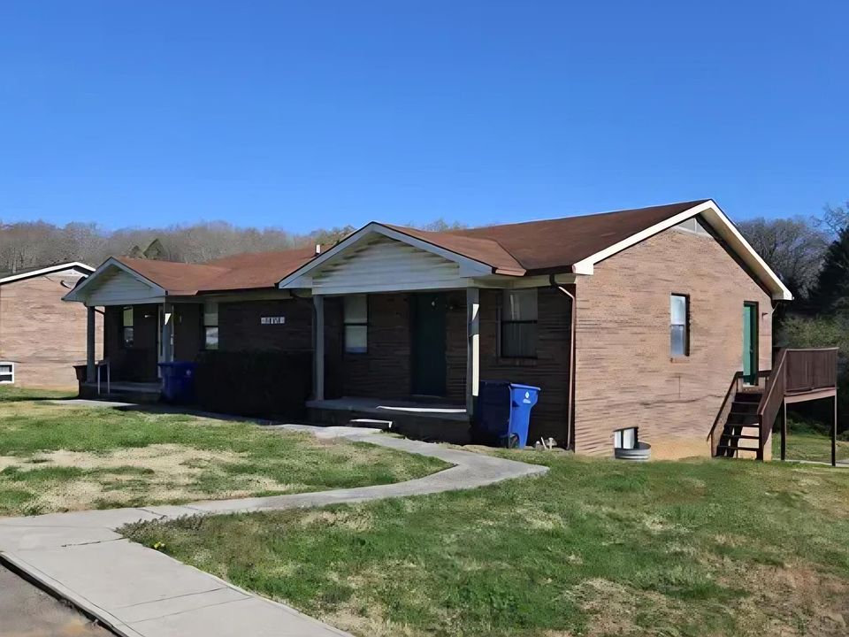 1st image of 1878 N Tennessee #92