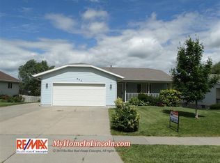 530 Parkview Ave, Eagle, NE 68347