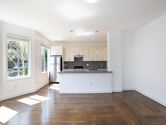4th image of 390 Liberty St APT 8